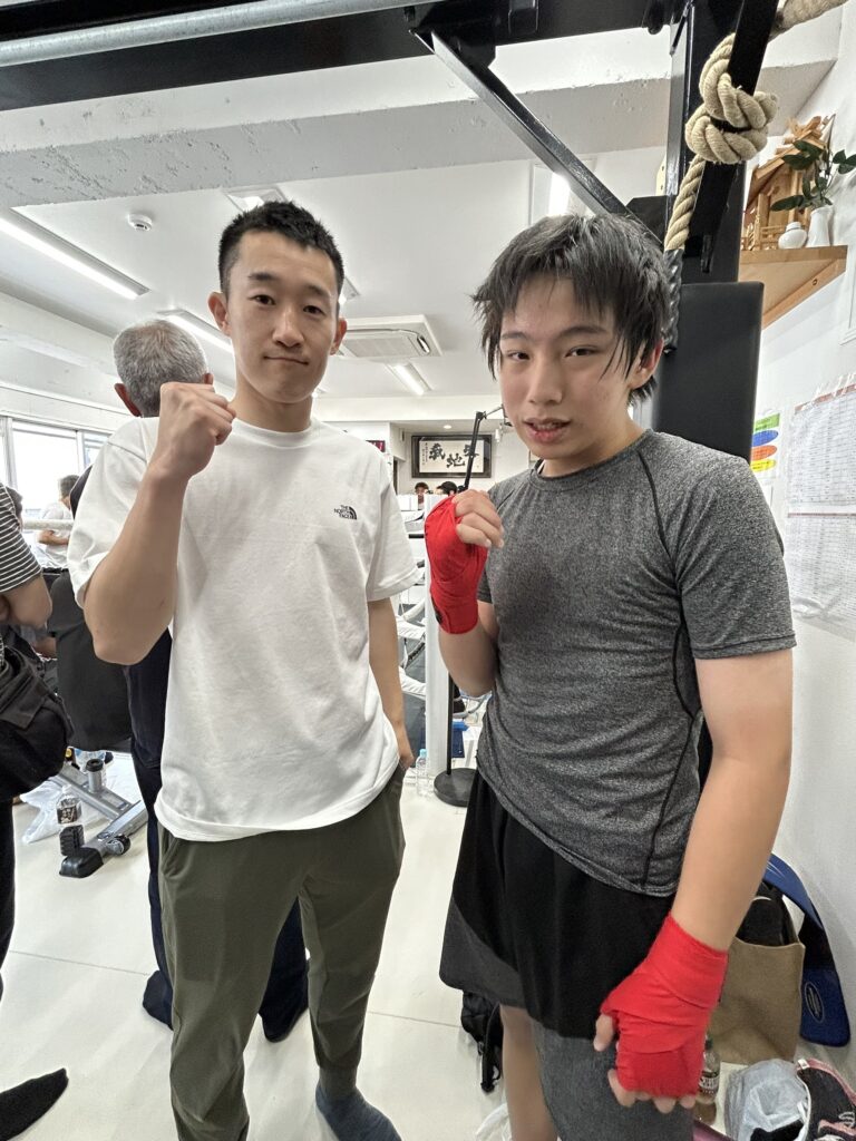 マイティナックルスパーリング大会判定勝ち